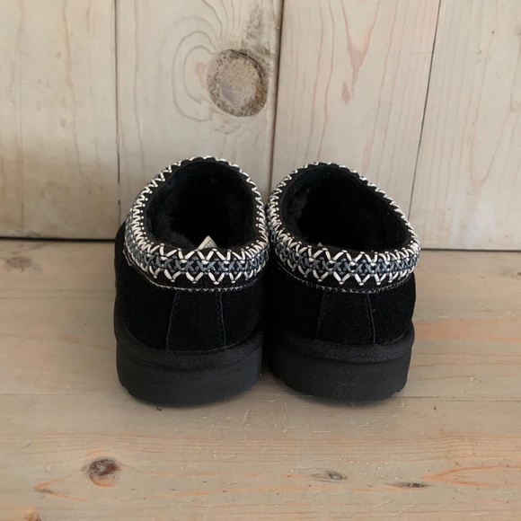 - UGG TASMAN MENS  BLACK SUEDE SLIPPERS mens us 13  NEW - Picture 5 of 7